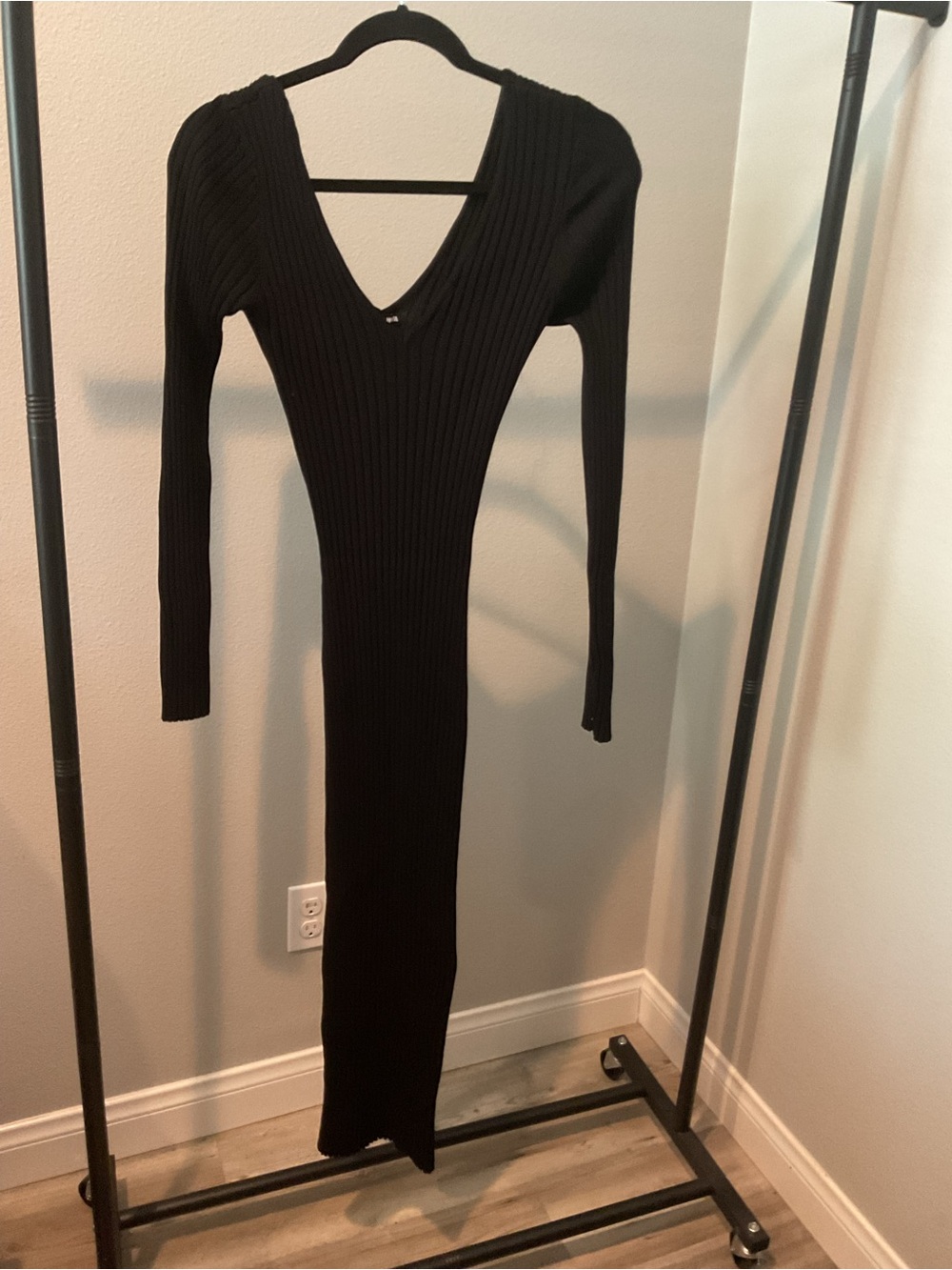 Fashion Nova | Dresses | Fashion Nova Black Ribbed Vneck Long Sleeve Maxi